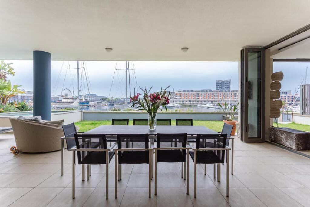 Outstanding V&A Marina Waterfront Apartment Fokváros Kültér fotó